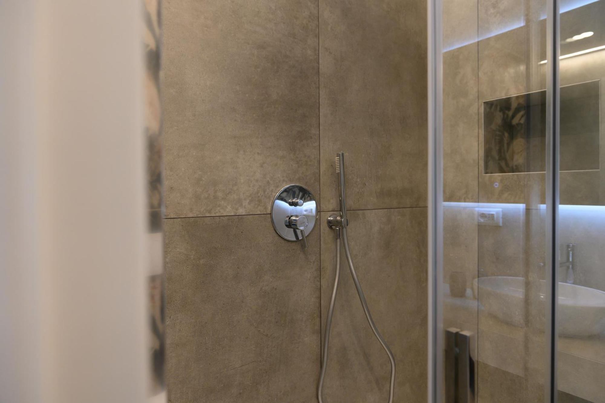 לה ספציה Bianca Elegance Rooms מראה חיצוני תמונה